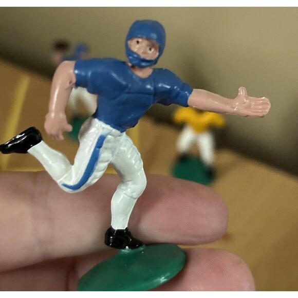 Deco Pac Football Cake Cupcake Topper Set Players Goals FootBall Preowned - Picture 3 of 6